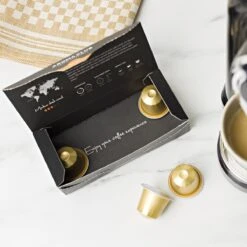 Aroma Club - Nespresso Compatible Capsules (120 St.) - No. 2 Smooth James - Intensiteit 3/5 - Espresso & Lungo - 100% Aluminium Koffiecups 13 Aroma Club - Nespresso Compatible Capsules (120 St.) - No. 2 Smooth James - Intensiteit 3/5 - Espresso & Lungo - 100% Aluminium Koffiecups -Koffiehuis 1200x1200 41